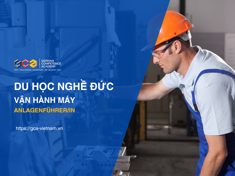 Học viên ngành vận hành máy tại Đức đang điều khiển máy CNC trong nhà xưởng hiện đại